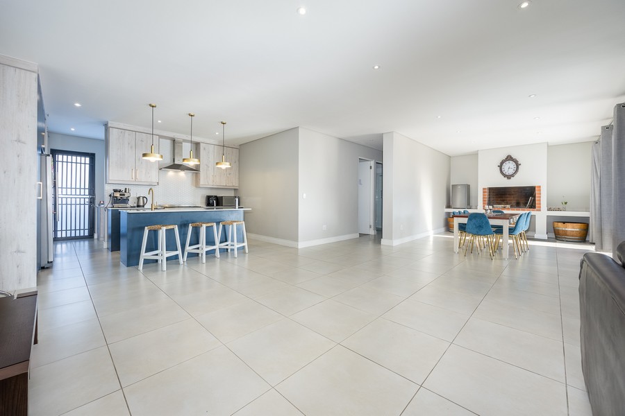 4 Bedroom Property for Sale in Haasendal Western Cape